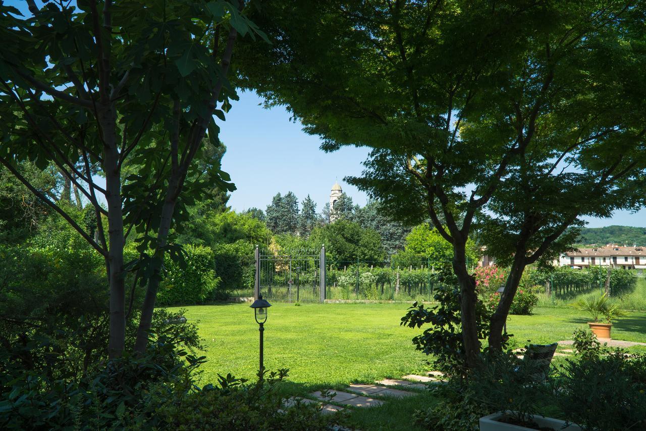 Villa Franca In Franciacorta Passirano Exterior photo