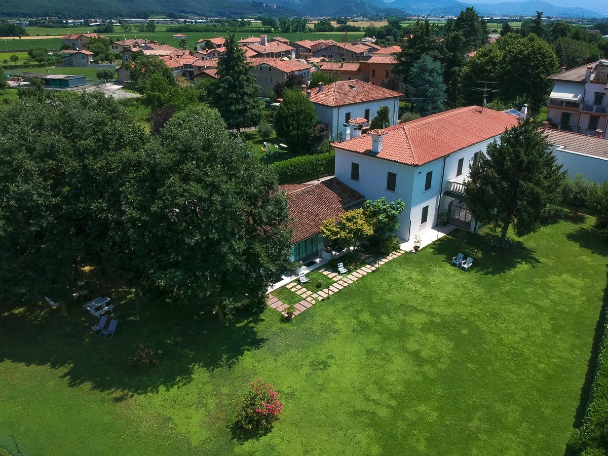 Villa Franca In Franciacorta Passirano Exterior photo